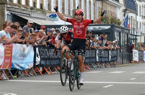 Cyclisme Pointe du Raz Ladies Classic À Audierne une Arkéa en