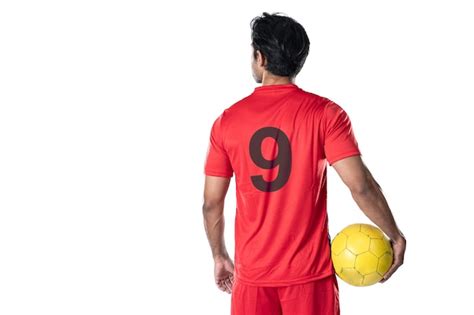 Jogador De Futebol Profissional Em Pose De Uniforme De Treinamento