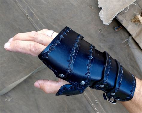 Leather Gauntlets & Bracers, Articulated Design Multiple Colors Cosplay ...