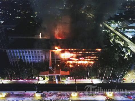 Gedung Kejaksaan Agung Ri Terbakar Hebat Foto 23 1855686