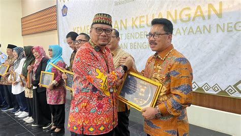 Pemkab Lamsel Raih Penghargaan Anugerah Reksa Bandha