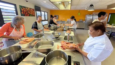 Bras Panon Le Canard La Vanille De Mme Annibal Pour Le Lancement De