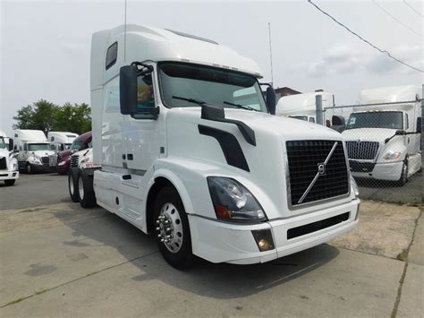 2017 VOLVO VNL-670 SINGLE AXLE SLEEPER FOR SALE #2544