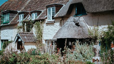 Thatched Cottages 4k Hd Wallpaper