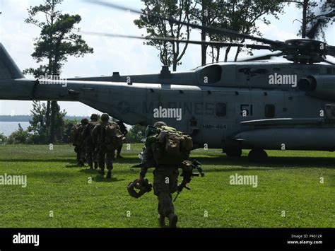 Us Marines With Lima Company 3rd Battalion 8th Marine Regiment V38