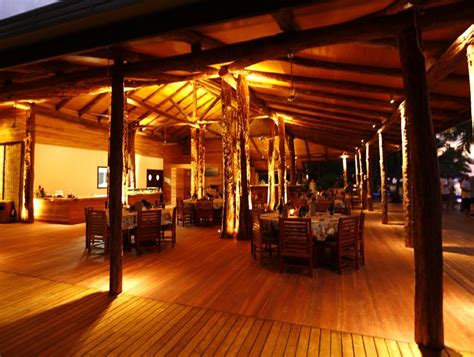 Tavarua Surf Bar - Tavarua Island, Surf Trip Tavarua | Waterways Surf Adventures | Island ...