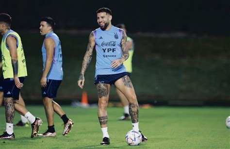 Nicol S Otamendi Usar La Vitrina Del Mundial Para Mostrar Su Jerarqu A