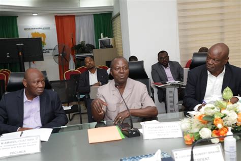 S Ance De Travail Entre Le Pdci Rda La Commission Electorale