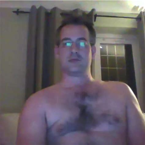 Married Step Dad Flashes His Oiled Up Dick Gay Porn XHamster