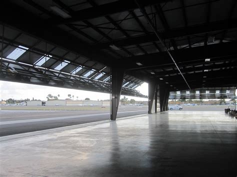 The Executive Hangars At Fullerton Airport — Continental Design Build Inc