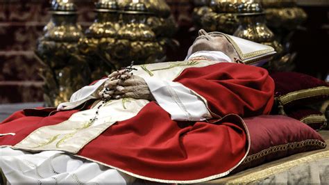 I Funerali Di Papa Benedetto XVI Saranno Celebrati Dal Cardinale