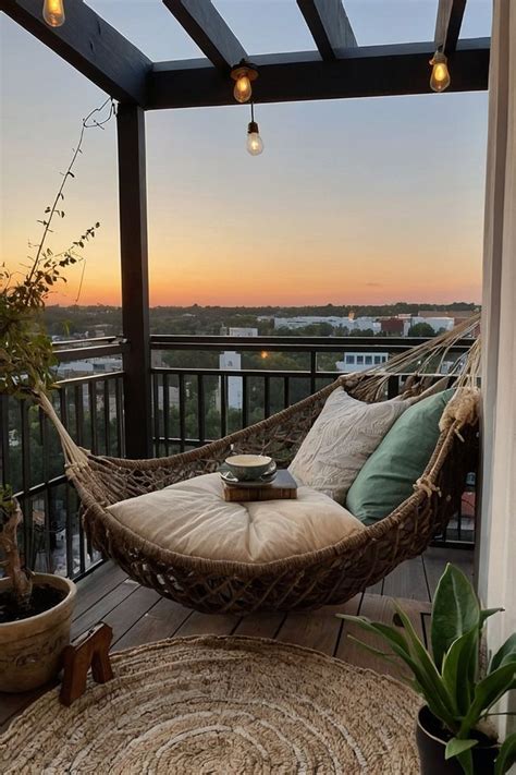 Transform Your Balcony Into A Cozy Reading Nook In Balcony Decor