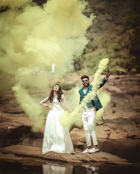 Smoke Bomb Photography Ideas For An Eccentric Pre-Wedding Shoot