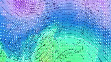 特大暴雪来了！罕见暴风雪正靠近我国，寒潮即将席卷闽粤以北暴风雪气旋暴雪新浪新闻