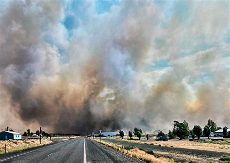 A Town in Washington State Is Evacuated as a Wildfire Burns Six Houses ...