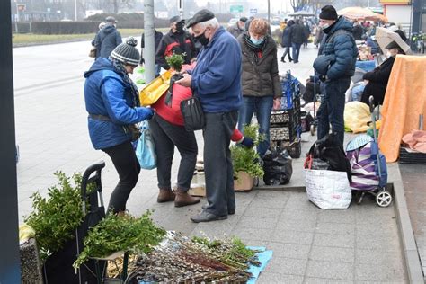 Kieleckie bazary we wtorek 30 marca Przed Wielkanocą na zakupach