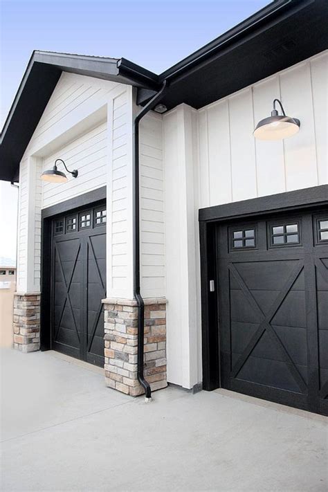 35 Garage Door Ideas