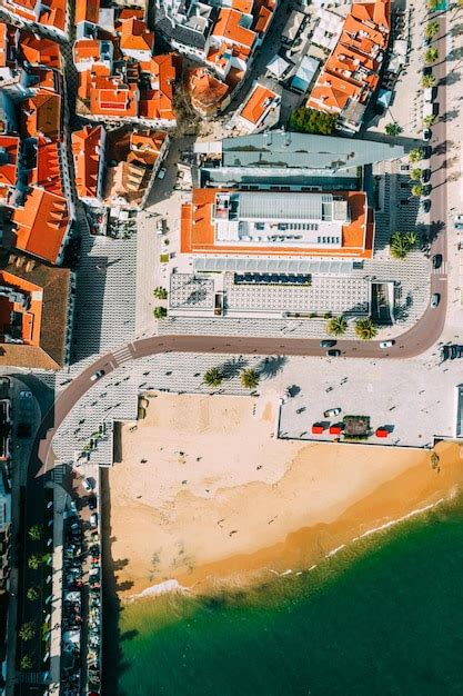 Vista A Rea De Drones De Arriba Hacia Abajo De La Playa De Ribeira En