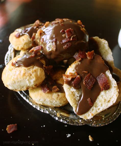 Biscuits and Chocolate Gravy - Daily Appetite