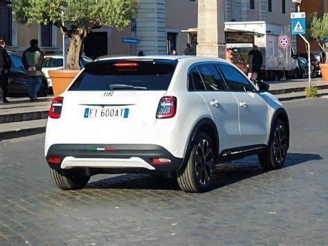 Nouvelle Fiat 600e Le SUV urbain électrique