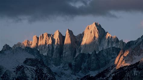 What Are the Tallest Mountains in the U.S.? - Getaway Couple