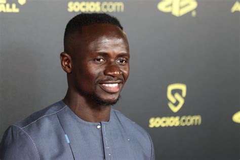 Officiel Sadio Man Remporte Un Troph E Au Ballon Dor Carton