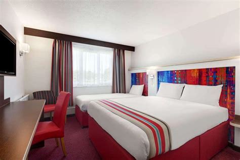 HOTEL RAMADA MILTON KEYNES | ⋆⋆⋆ | UNITED KINGDOM | SEASON DEALS FROM £99