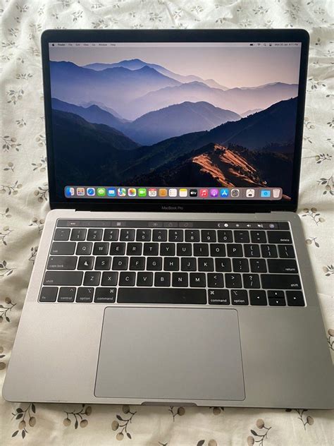 Apple Macbook Pro 2019 Touch Bar 13 Inch Computers Tech Laptops