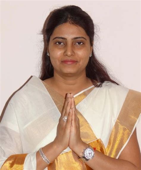 Anupriya Patel Age, Caste, Husband, Family, Biography » StarsUnfolded