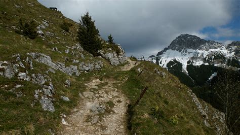 Mont C Sar M Et Pic Des M Mises M Par Le Col De Pertuis