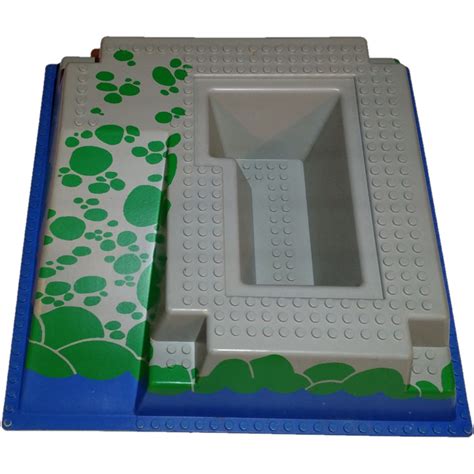 LEGO Baseplate 32 x 32 Raised with Ramp and Pit with Green Circles and Blue Base Comes In ...