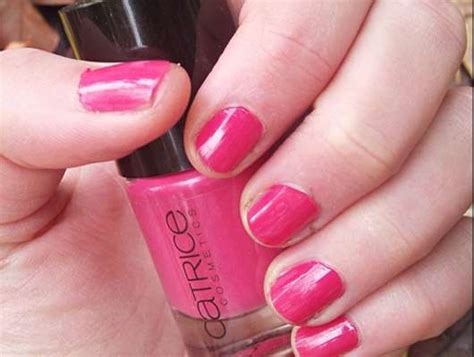 Test Nagellack Catrice Ultimate Nail Lacquer Farbe 01 Fuchsiarama