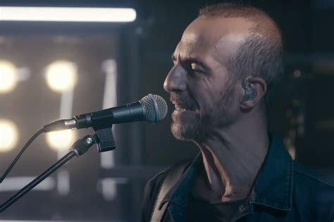 Calogero ouvre les portes de son studio à RTL pour l album Centre Ville