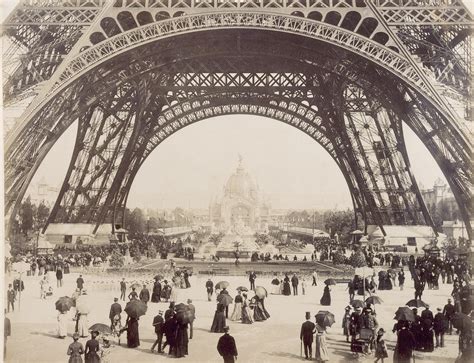 La torre Eiffel broche de oro de la Exposición Universal de 1889