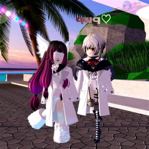 Columbina X Arlecchino Royale High Cosplays Roblox