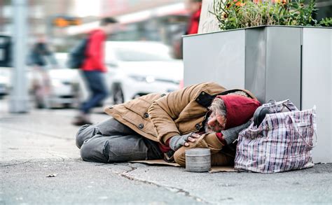 Ter A Popula O De Rua Cresce Dez Vezes Em Uma D Cada No Brasil