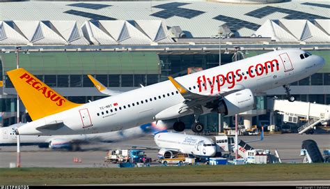 TC NBT Airbus A320 251N Pegasus Airlines Onat Eronat JetPhotos