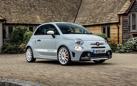 New Abarth 595 esseesse a tantilising proposition – Simply Motor