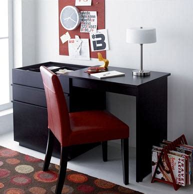 Modern Home Office Desks Offer Plenty Of Work Space, Home Office Desks ...