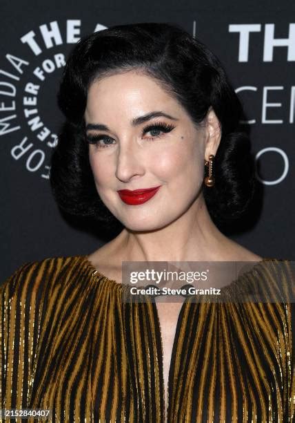 30437 Dita Von Teese Photos And High Res Pictures Getty Images