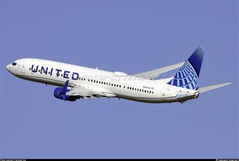 N45440 United Airlines Boeing 737 924ER WL Photo By Nicholas Toto ID