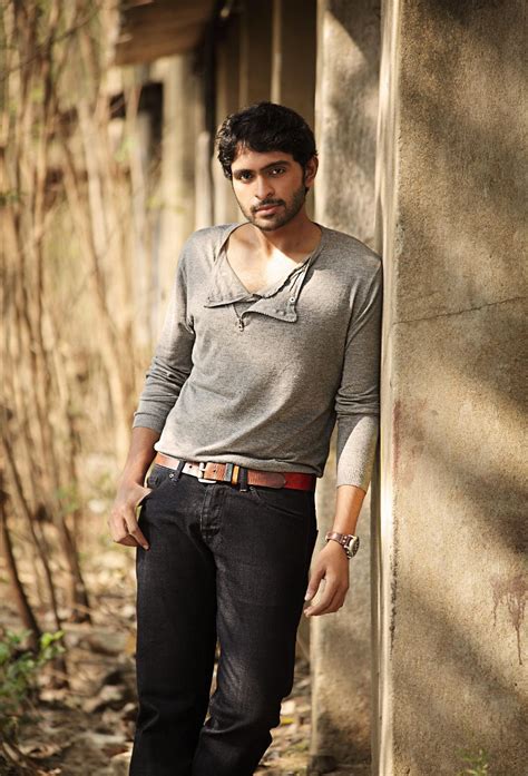 Actor Vikram Prabhu Stills Hq Movie