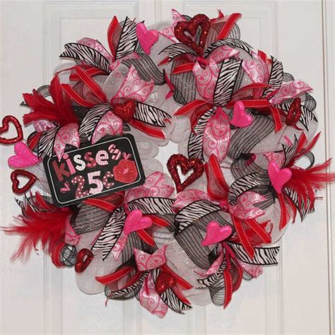 14 Inexpensive Diy Valentine Wreaths For Your Front Door And More