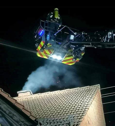 Feuerwehr löscht Kaminbrand in Bechhofen Hoher Schaden