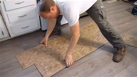 How To Start Snap Together Laminate Flooring | Viewfloor.co