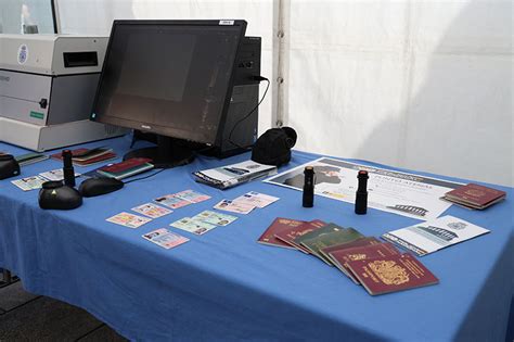 Fotografía Del Stand De Policía Científica De Policía Nacional En El