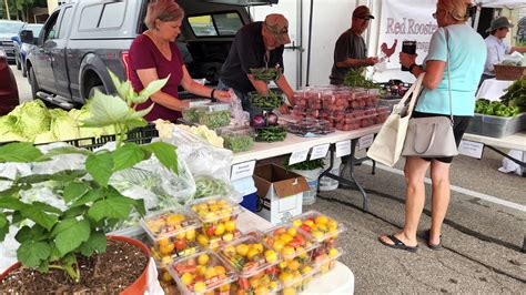 Indoor Winter Farmers Market Healthy Harvest Of North Iowa