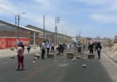 Arequipa Bloqueos En Carreteras Afectan Todos Los Destinos Terrestres