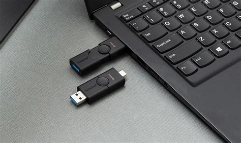 pengertian flash drive beserta fungsi jenis  menggunakan