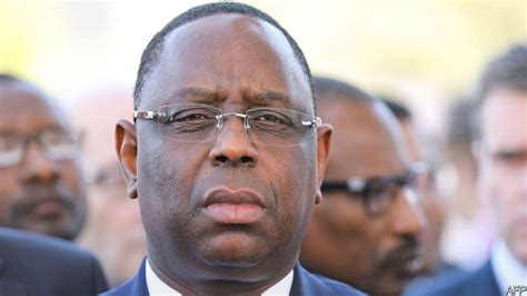 Sénégal Macky Sall Renonce à Un 3ème Mandat Mais Une Quest